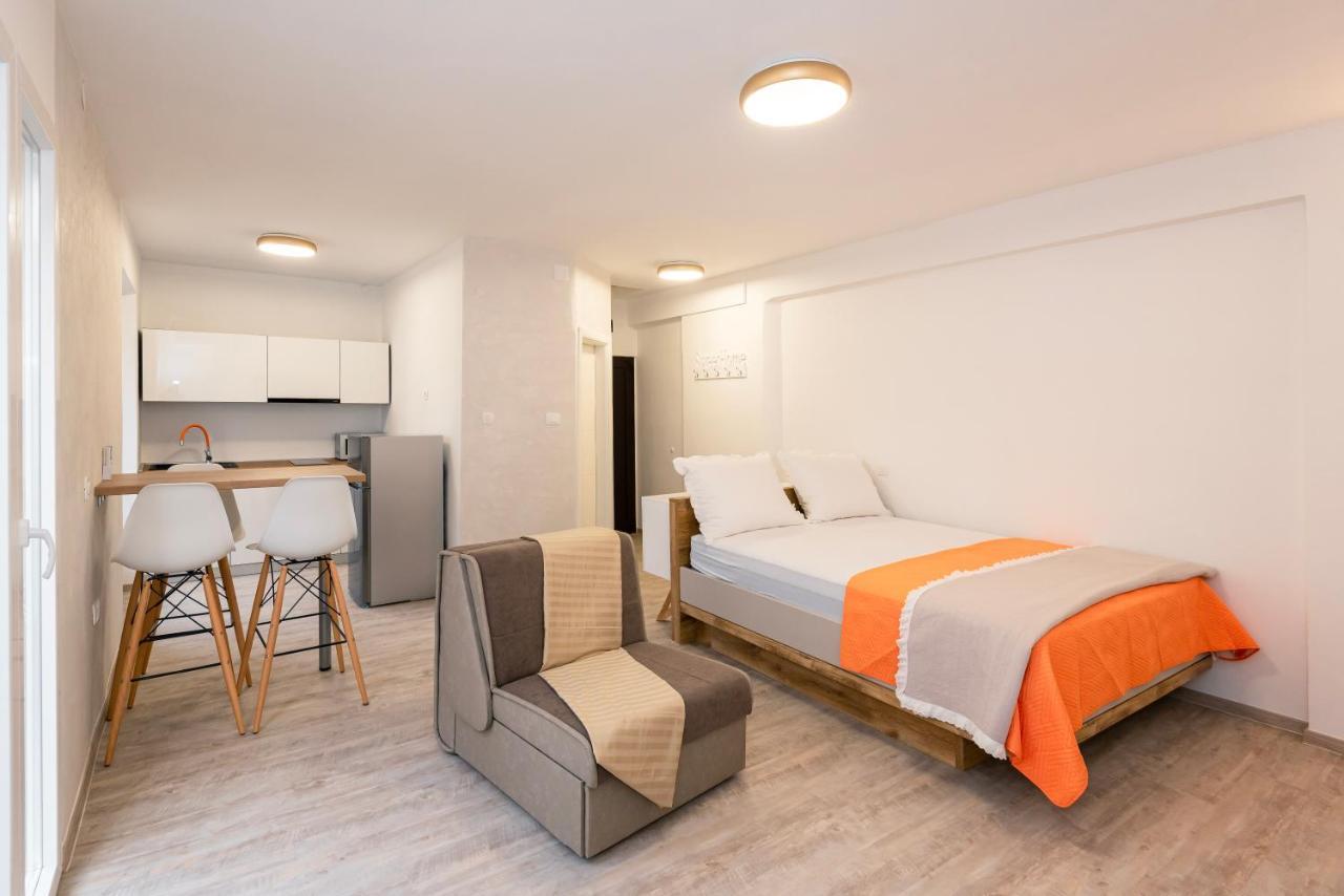 Studio Apartman Max Center Of The Old Town Free Parking Beautiful View شيبينيك المظهر الخارجي الصورة
