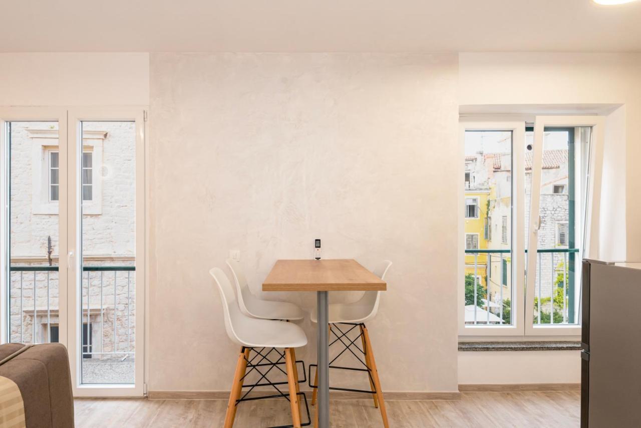 Studio Apartman Max Center Of The Old Town Free Parking Beautiful View شيبينيك المظهر الخارجي الصورة