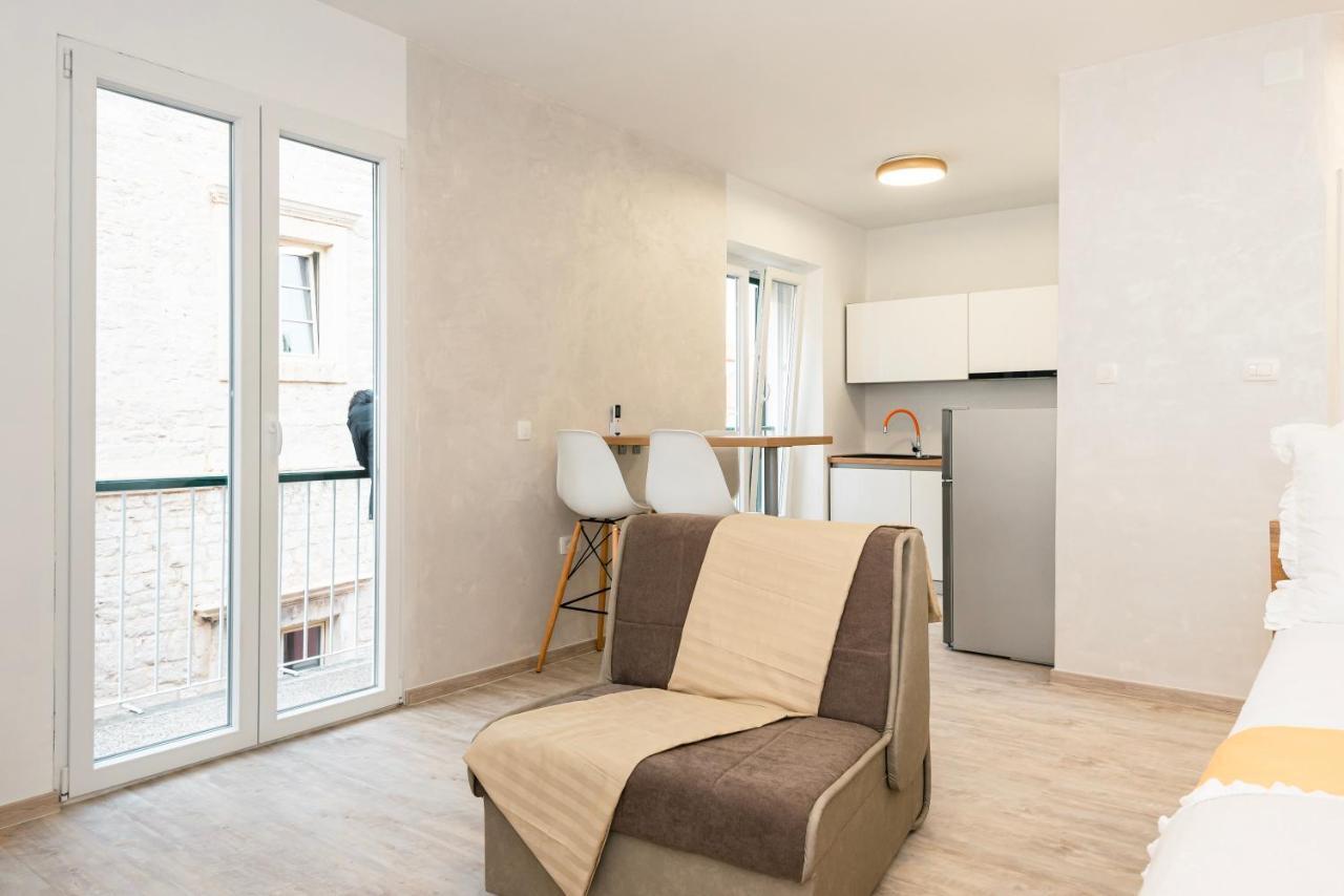 Studio Apartman Max Center Of The Old Town Free Parking Beautiful View شيبينيك المظهر الخارجي الصورة